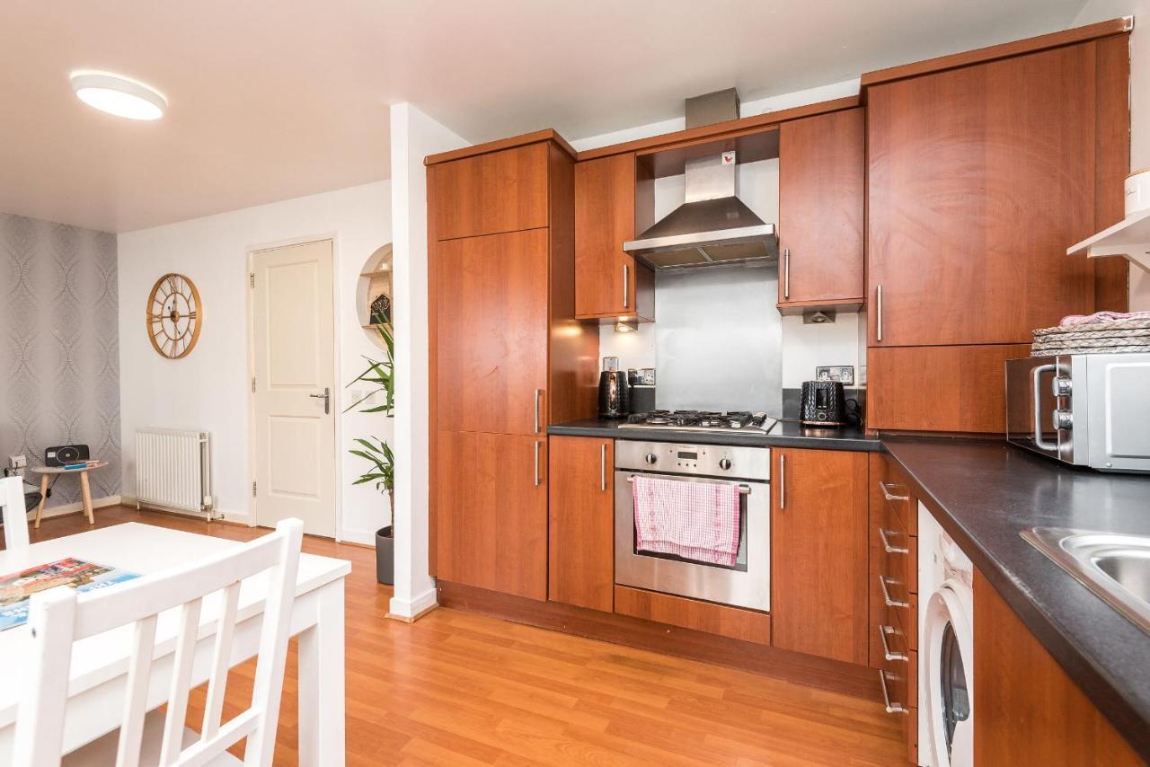 Modern Spacious 3 Bedroom City Centre Apartment - Free Parking - Private Balcony Edimburgo Esterno foto