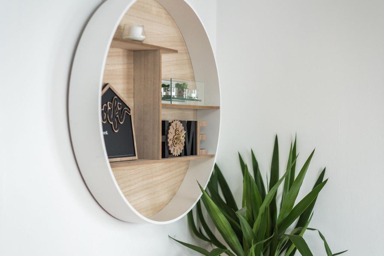 Modern Spacious 3 Bedroom City Centre Apartment - Free Parking - Private Balcony Edimburgo Esterno foto